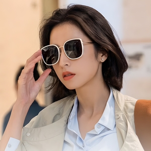 周雨彤白色框墨镜女2024新款防紫外线高级感偏光近视度数太阳眼镜