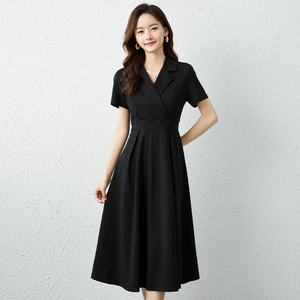 经典黑色西装领连衣裙女夏季新款高级感气质短袖收腰中长款小黑裙