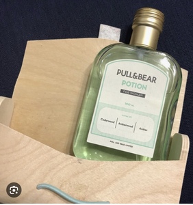 Pull & Bear Potion木质调女香水