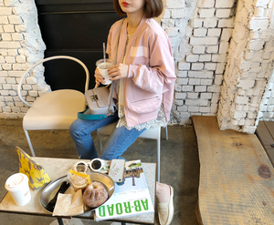 猪小虫韩国进口女装代购 气质底部蕾丝 粉色外套
