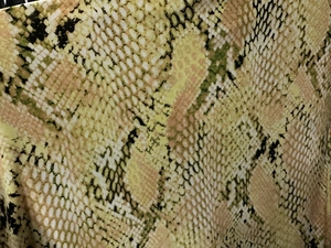 黄色蛇纹垂顺柔软针织水晶麻连体裤连衣裙舞蹈裙弹力服装布面料兰