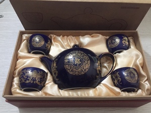 全新青花郎陶瓷茶具一套： 一壶加四个茶杯！漂亮！送礼自用！