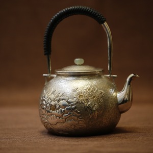 蜂鸟工坊  牡丹花银壶 9999国际一号银 纯银手工煮水泡茶壶