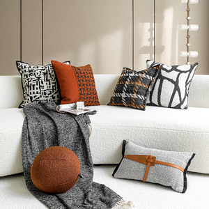 现代新中式客厅沙发抱枕黑白靠垫轻奢复古靠枕焦糖色高档靠包腰枕