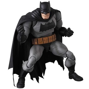 MAFEX 黑暗骑士归来 蝙蝠侠 漫画版 黑归 DC 正版 6寸 手办 模型