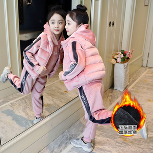 女童套装春装2024新款韩版洋气儿童时髦网红春秋金丝绒三件套