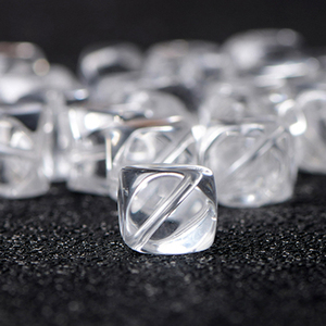 DIY水晶饰品配件材料白水晶方糖纯净体不规则方块散珠斜孔配珠子