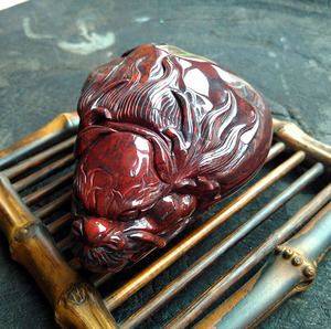 纯血龙龟王千年风化新疆戈壁玉阿拉善玛瑙大师手工雕刻特大手把件