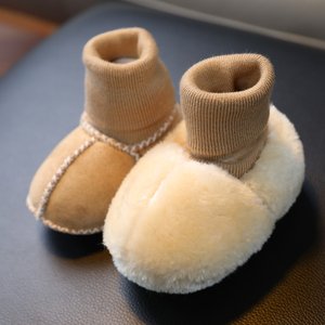 仿皮毛一体宝宝鞋袜婴儿保暖秋冬季软底袜套步前鞋子0-3-6-12个月