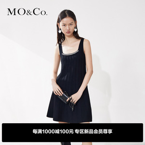 MOCO夏新小黑裙针织吊带连衣裙赫本风高级感短裙 摩安珂