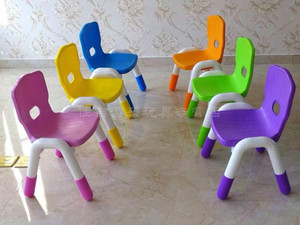 早教培训中心儿童新款豪华型塑料靠背椅子环保塑料幼儿园桌椅