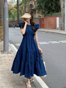 现货孔雪儿同款新款法式小飞袖连衣裙俏皮活泼气质复古蓝茶歇长裙