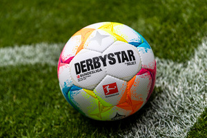 DERBYSTAR德比星 22-23赛季德甲比赛用球 BRILLANT APS D90 V22