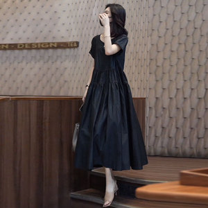 黑色连衣裙女夏季新款高端定制赫本风高级感短袖宽松遮肚气质长裙
