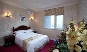 橡树林酒店(三峡广场牛津街店)OAK·舒适大床房
