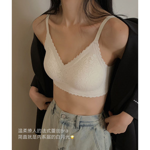 dstudio杜小宅桑蚕丝养护无痕内衣2024春夏聚拢法式甜美蕾丝文胸