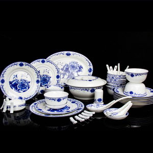 景德镇56头陶瓷碗碟盘餐具套装家用中国风青花古典送礼整套釉下彩