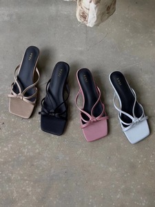 CHIC FUN 23/S春季新品 ：韩国同款复古方头细带编织小众拖鞋