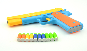 儿童塑料玩具半自动手枪配夜光软子弹可连发射模型弹射玩具枪