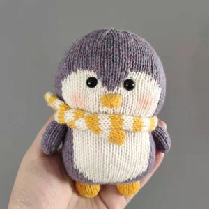 纯手工棒针编织可爱动物玩偶小企鹅摆件娃娃拍摄道具成品生日礼物
