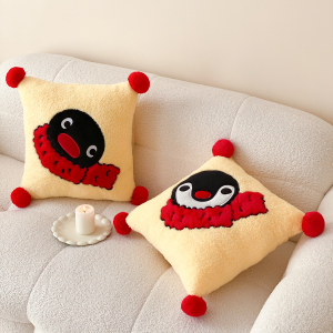 富山商店 x Pingu 正版合作系列 可爱红球球鹅黄色泰迪绒沙发抱枕