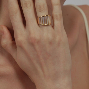 WEARRING 白贝母戒指条纹小众设计感镀金法式冷淡风ins时髦指环条
