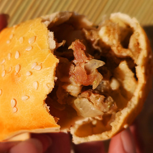 新疆烤包子 牛羊肉馅薄皮包65g*10个真空装特产洋葱美食顺丰包邮