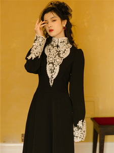 欧洲中世纪复古裙长袖连衣裙女2023新款秋装质感高级感宫廷裙长裙