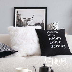 字母刺绣抱枕人脸绣花靠垫现代极简黑色靠枕北欧客厅沙发靠包ins