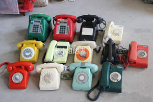 怀旧电话机老式拨盘按键手摇老旧电话机摆件古董欧式老式公用电话