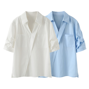 拉夏品牌设计感小众蓝色衬衫女2024夏花朵袖翻领气质白色中袖上衣