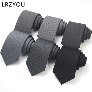 年轻时尚潮男绅士休闲正式西装礼服领带 条纹格子7CM宽版灰色领带