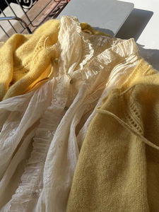 韩系温柔风系带毛衣外套V领设计感小众嫩黄色薄款针织开衫女早春