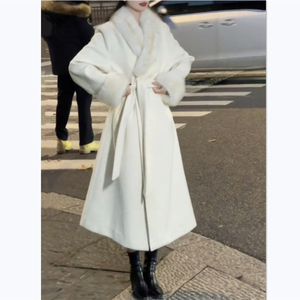 韩版高级感白色中长款毛领呢子大衣女早春季气质宽松慵懒毛呢外套