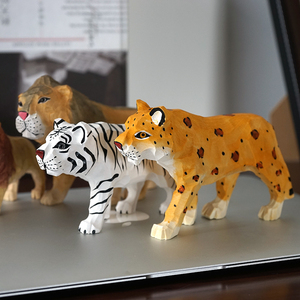 老虎狮子手工木雕小摆件花豹白虎动物公仔木质雕刻卡通书桌装饰品