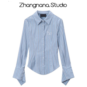 ZHANGNANA 刺绣logo肌理感条纹蓝色衬衣女设计感小众修身收腰衬衫