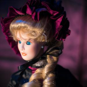 包邮出口美经典英国皇室贵妇古典女人黑天鹅神秘老古董陶瓷洋娃娃