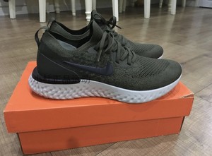 耐克/Nike Epic React Flyknit泡棉跑鞋减震跑步鞋女子AQ0070