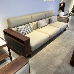 北美黑胡桃木沙发组合客厅北欧新款实木真皮现代简约高端家具定制