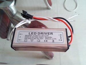 LED恒流驱动电源12-18x1w13w14w15w16w17w18w220V镇流器DRIVER