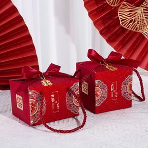 新款结婚喜糖盒大喜日子糖果盒子中国风喜结良缘喜庆空礼盒带提绳