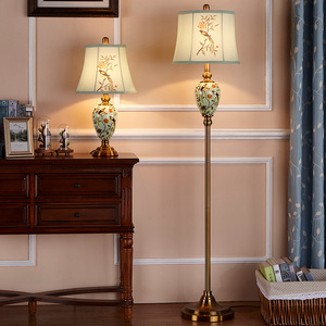 美式乡村创意陶瓷落地灯卧室客厅沙发灯欧式田园复古床头立式台灯