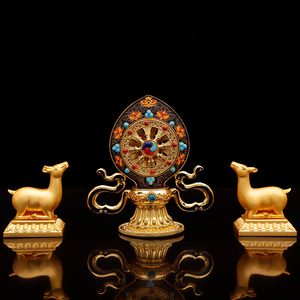 藏传双鹿法轮西藏特色工艺品鎏金供奉佛前摆件藏式七政宝金轮宝