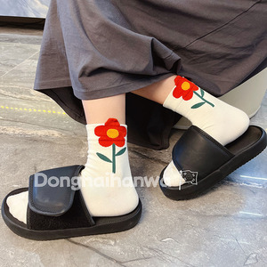 现货韩国东大门代购春季新款袜口花朵个性复古女士中筒袜红袜子潮