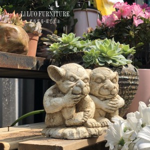外贸出口原单独特做旧小怪兽雕像花园庭院阳台花架动物装饰品摆件