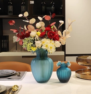 新款北欧水花口蓝色玻璃花瓶水培器餐桌面家居装饰品摆件
