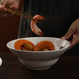 白色家用新瓷意面盘西餐餐具创意简约陶瓷草帽盘深盘沙拉碗水果碗