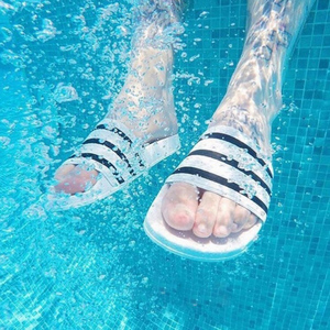 Adidas阿迪达斯官网男女2024夏季透气沙滩鞋游泳一字凉拖鞋F35539