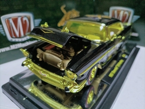 M2 1 24 雪佛兰合金开门轿跑车模型 Chevrolet 210 1957 黑色金轮