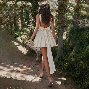 法式浪漫白色方领收腰气质露背大蝴蝶结绑带修身甜美连衣裙晚礼服